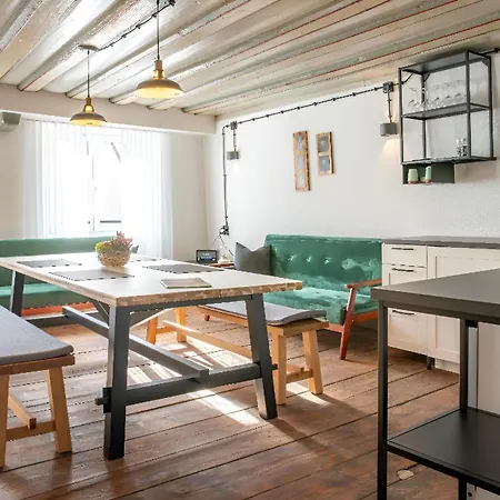 Apartment Living Timeless- Black Forest Moments